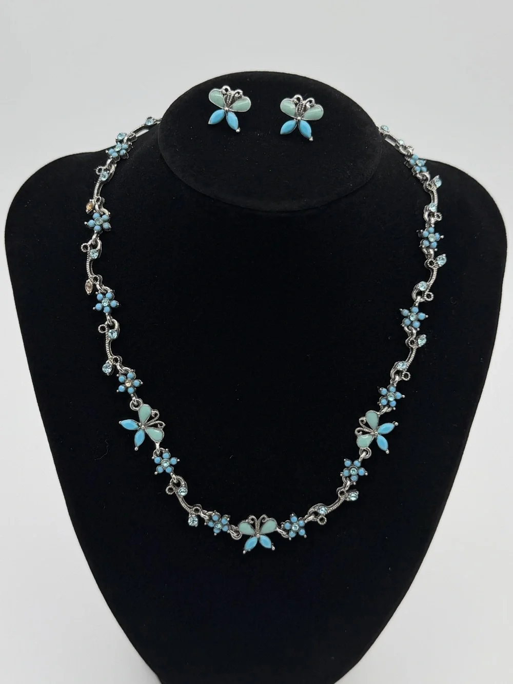 Vintage Silver Tone Butterfly Necklace & Earring Set